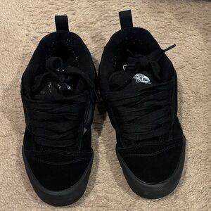 Vans Knu Skool size 8